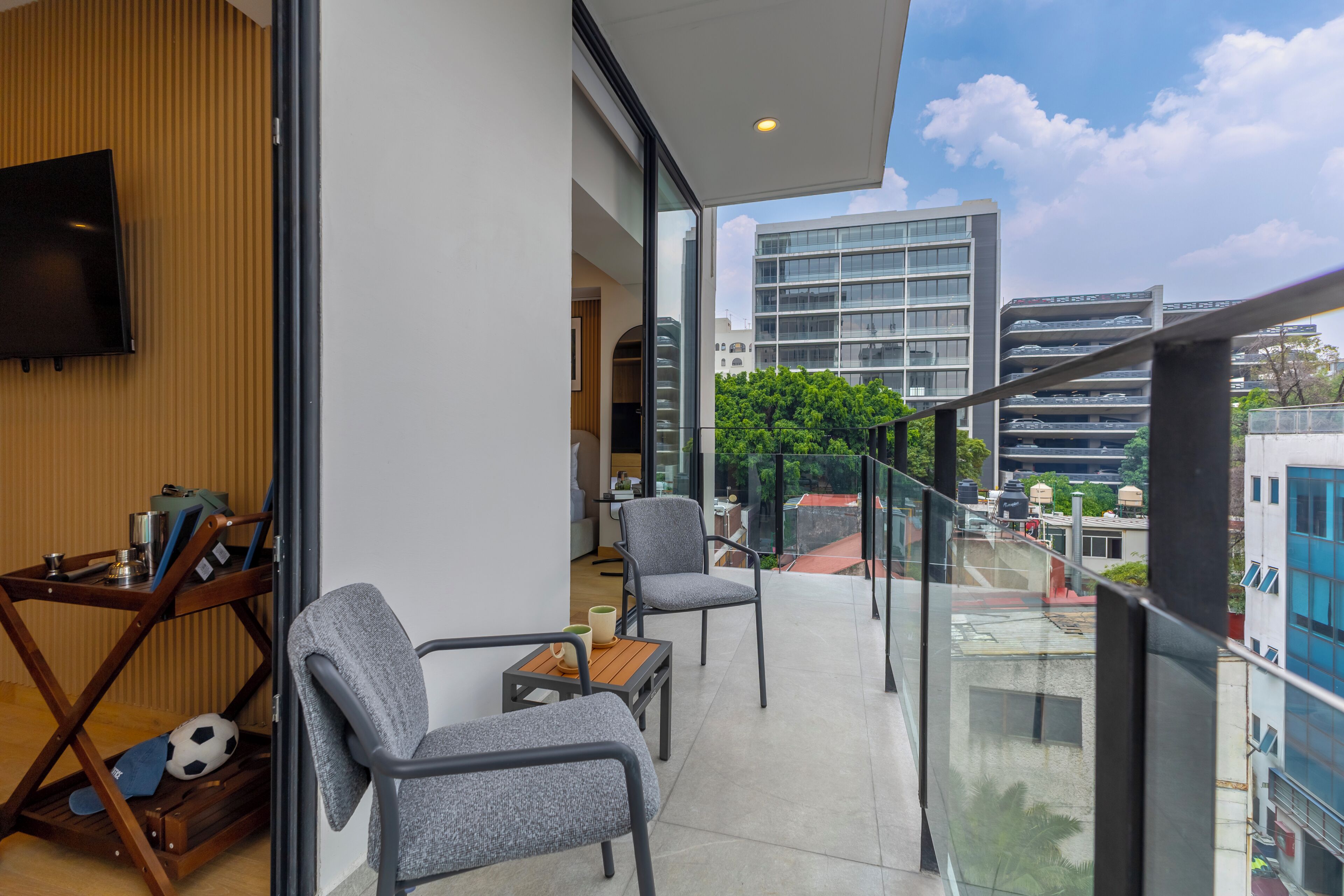 Departamento Premium, balcón, vista a la ciudad | Balcón