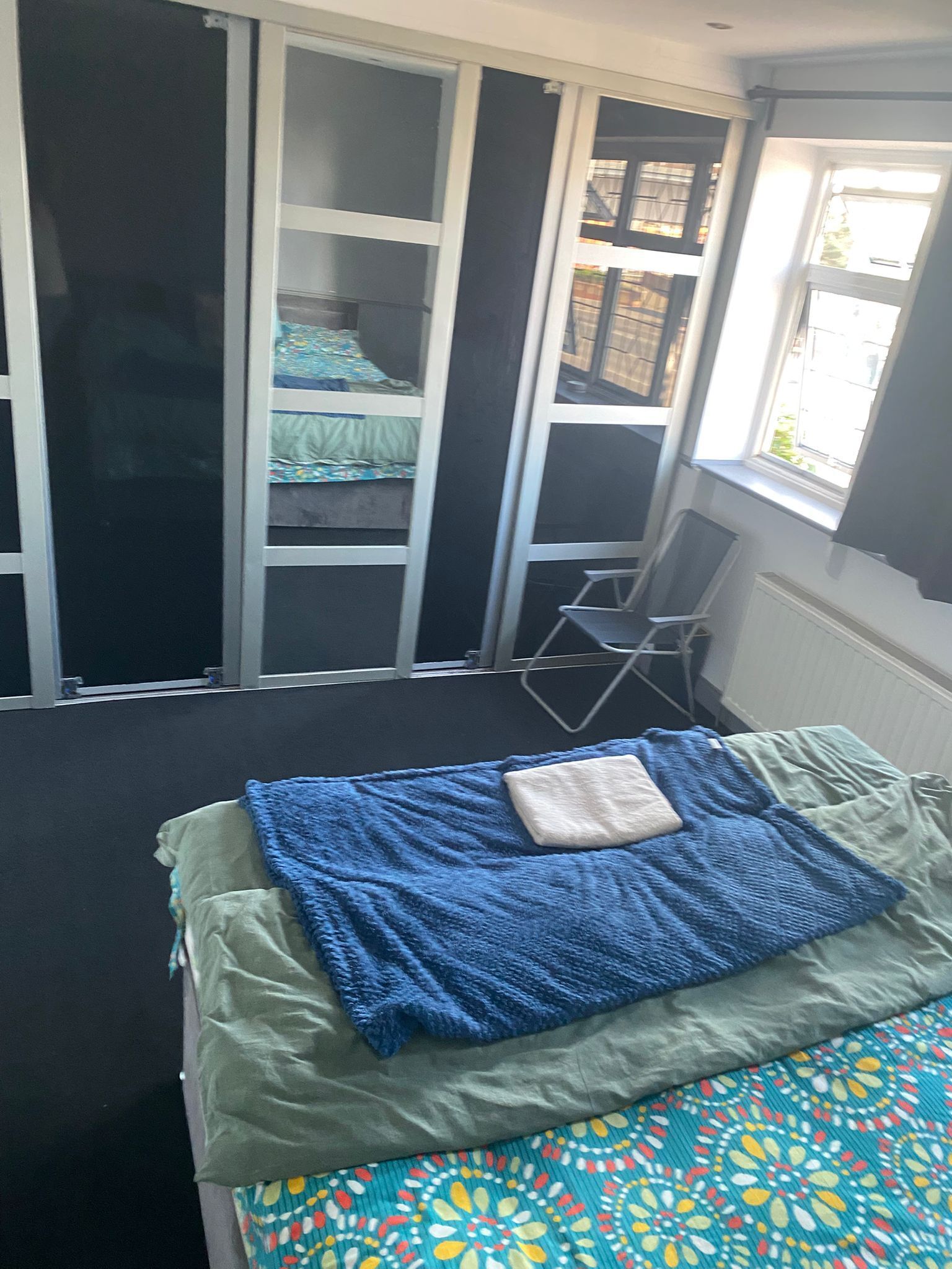 2 habitaciones, tabla de planchar con plancha y wifi 