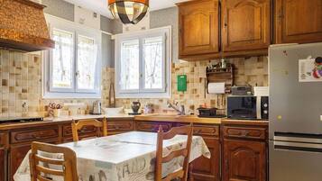 Fridge, microwave, oven, toaster