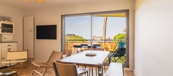 Sea view apartment with terrace in Pléneuf-Val-André | 5 guests | Ref 1013