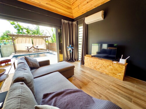 Haumaru Bungalows  - 2 private pools and private PADEL court - 6 pers