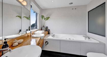 Luxury Boutique Hotel 50 meters from the beach
