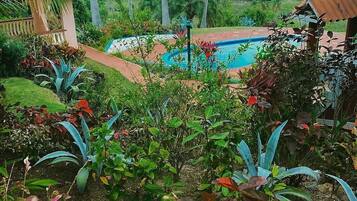 Apartment, Garden View | Property grounds