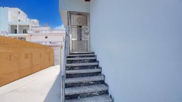 Rumah | Resepsionis