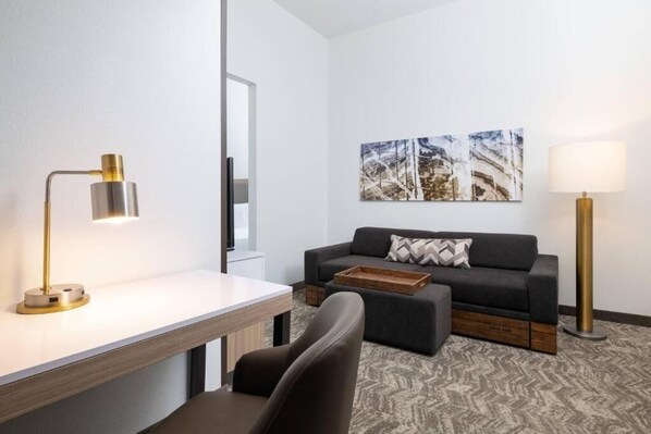 Living area - King Suite | SpringHill Suites | Historic Triangle, W&M, Golf (Williamsburg)