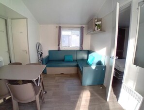 House | Living room - Cosy Retreat Near Saint-jean-de-monts (Saint-Jean-de-Monts)