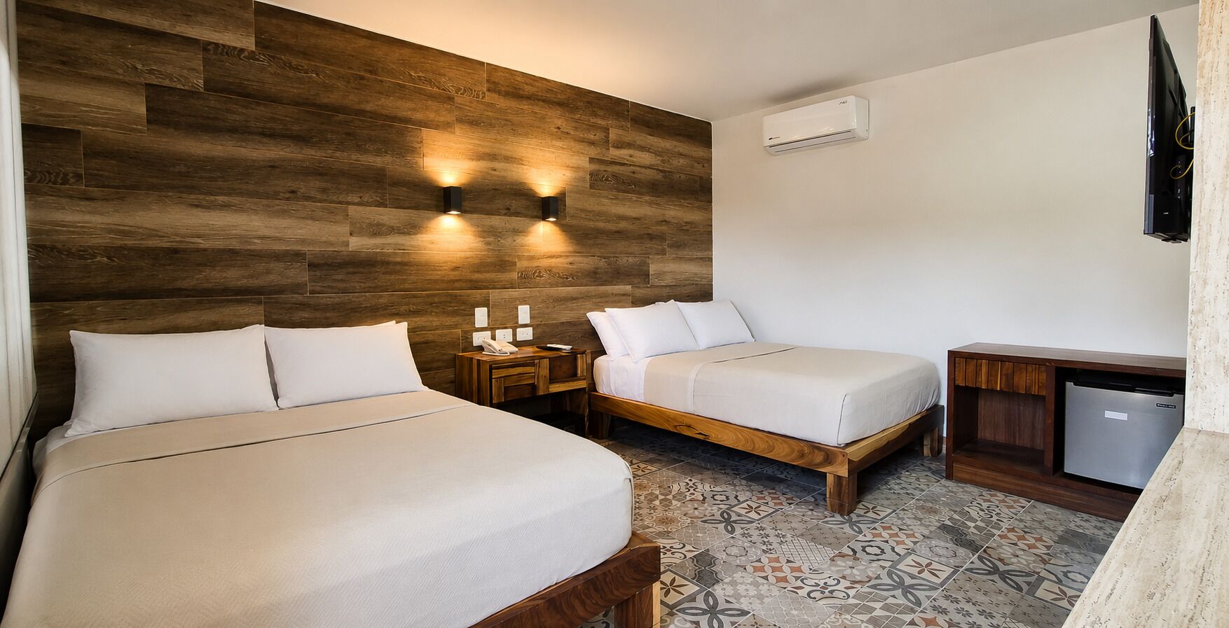 Caja de seguridad en la habitación, wifi gratis y ropa de cama 