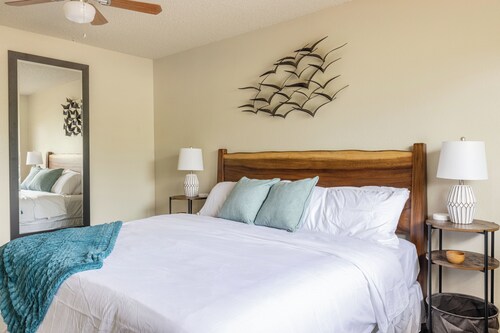 Cozy 1BR Near Fresno State - WiFi + AC
