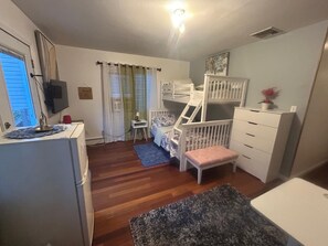1 Schlafzimmer, Bügeleisen/Bügelbrett, kostenloses WLAN, Bettwäsche