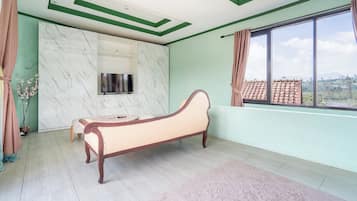 Executive Room | Interior