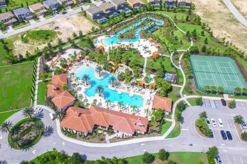 6079 Spacious 7BR Family Getaway, Solterra Resort