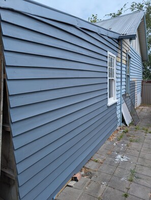 Exterior detail - Charming Home in Ballarat near Sovereign Hill (Mount Pleasant)