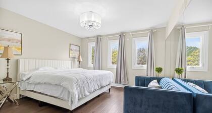 Elegant 4BR Luxury Home Steps to Yonge St & Shopping