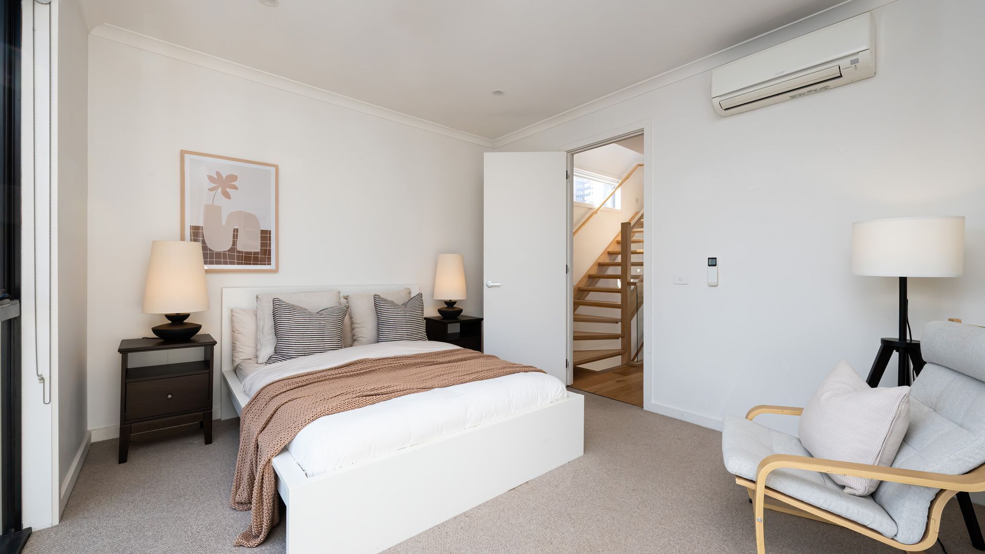 Pet Friendly - Sommersby Terrace - Port Melbourne - Kensington