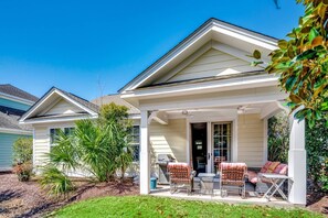 Terrace/patio - Walk to Beach + Resort Access + Shuttle -Family-Friendly 3BR Coastal Home (North Myrtle Beach)