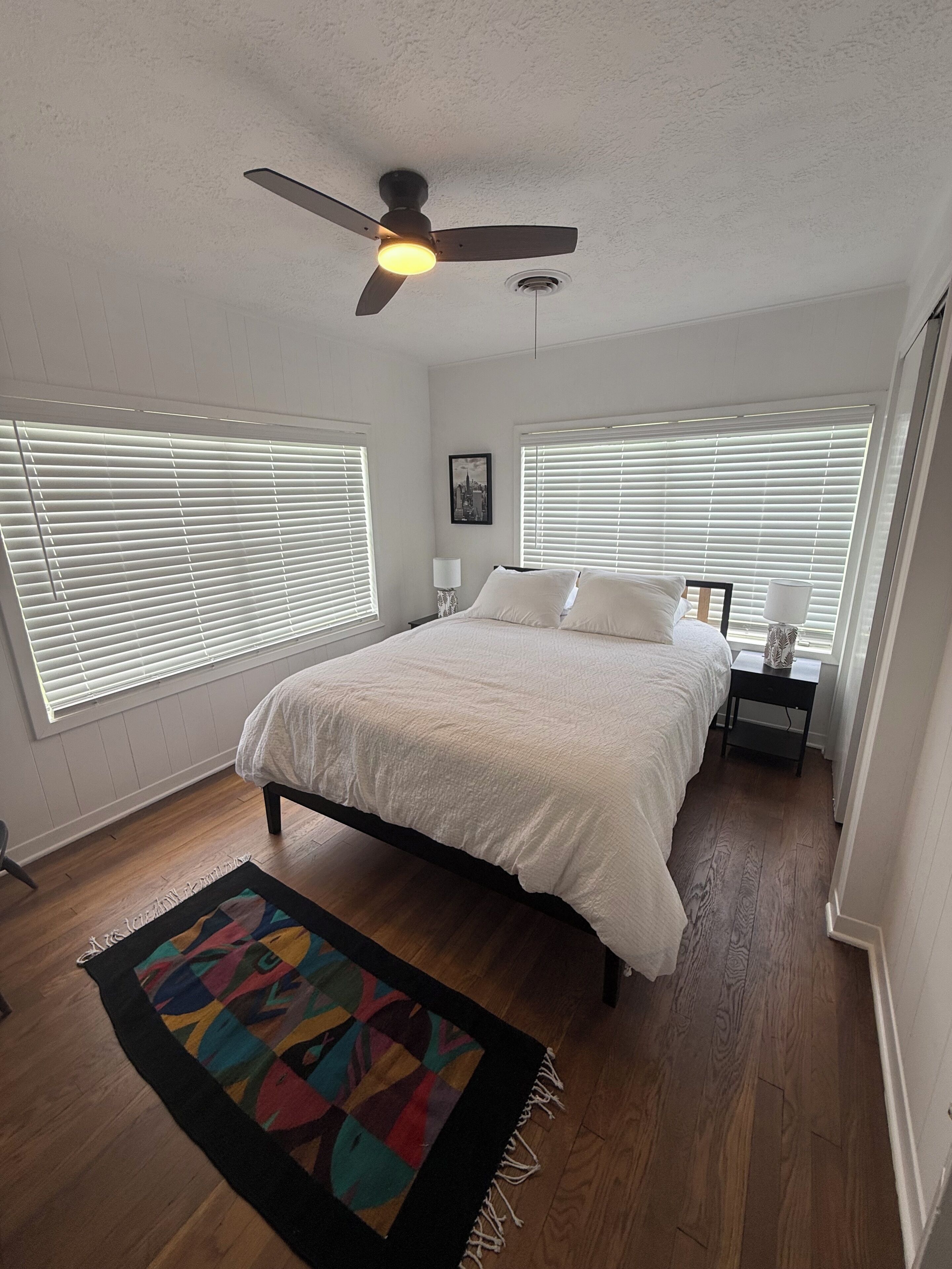 3 bedrooms, travel cot, free WiFi, bed sheets