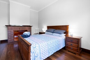 3 Schlafzimmer, Bügeleisen/Bügelbrett, WLAN, Bettwäsche
