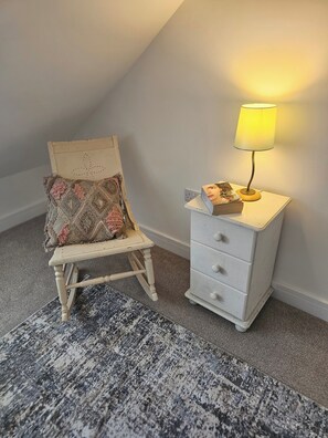 Interior - House Sleeps 7 with Garden and Parking (Ramsgate)
