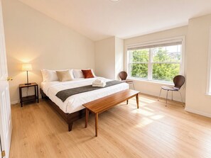 3 Schlafzimmer, Reisekinderbett, kostenloses WLAN, Bettwäsche