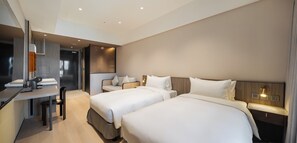 Deluxe Twin Room, City View - boutech hotel Banqiao Yellowstone (New Taipei City)