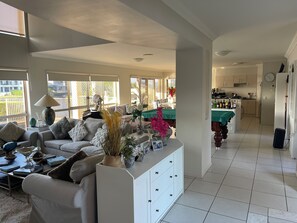 Interior - Beach House on the Gold Coast Canal - Room 3 (Helensvale)
