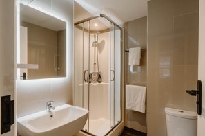 Bathroom - Bright Double En-Suite in WC1 (London)