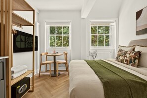 Internet, bed sheets - Charming Double Studio Retreat (London)