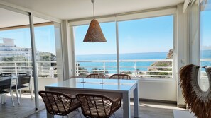 Dining - Beautiful apartment overlooking the Mediterranean. (Villajoyosa/Vila Joiosa, La)