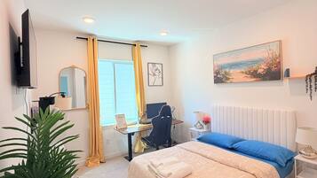 1 chambre, fer et planche à repasser, Wi-Fi, literie fournie