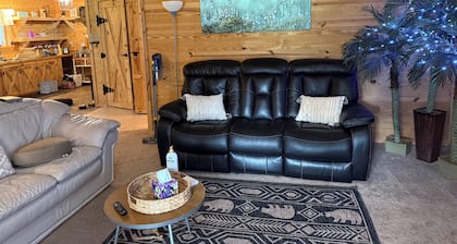 Relax and unwind near Lake Marion - 2-bedroom 1.5 bath cabin getaway.