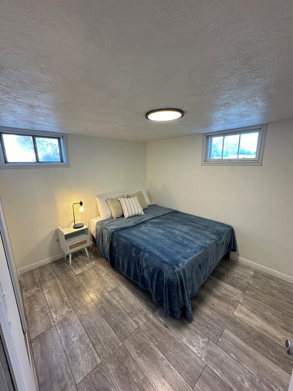 Room - Central Orem Stay (Orem)