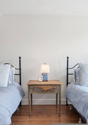 House | 1 bedroom - Stunning Oceanfront Home With Private Water Access (Head Of Saint Margarets Bay)