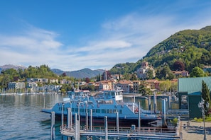 Marina - Dimora Della Rocca Private Garden, WIFI, BBQ & Parking, Angera, Italy (Angera)