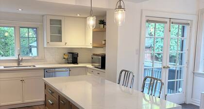 Premium South Leaside Retreat Steps to Bayview