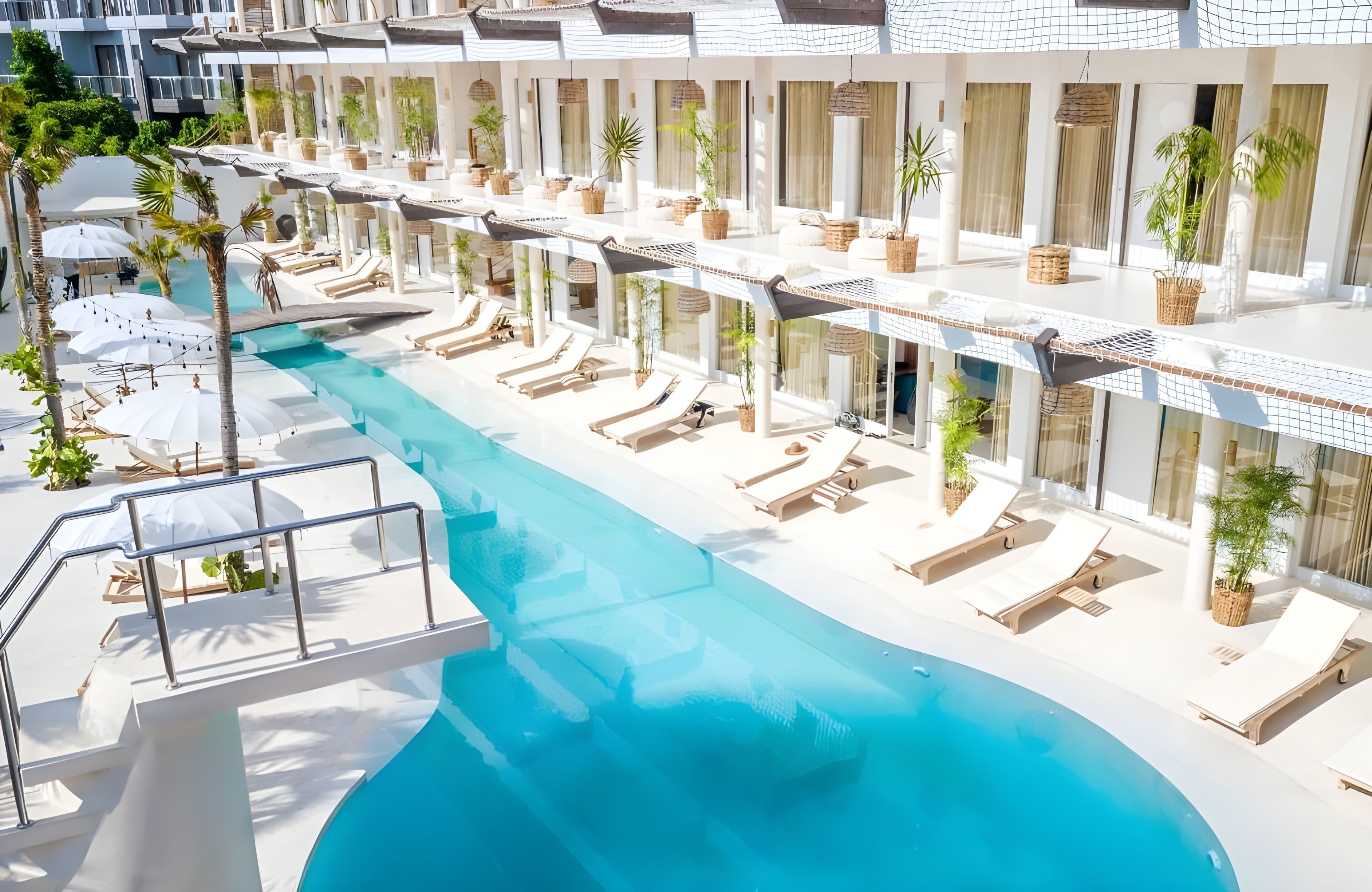 3 outdoor pools