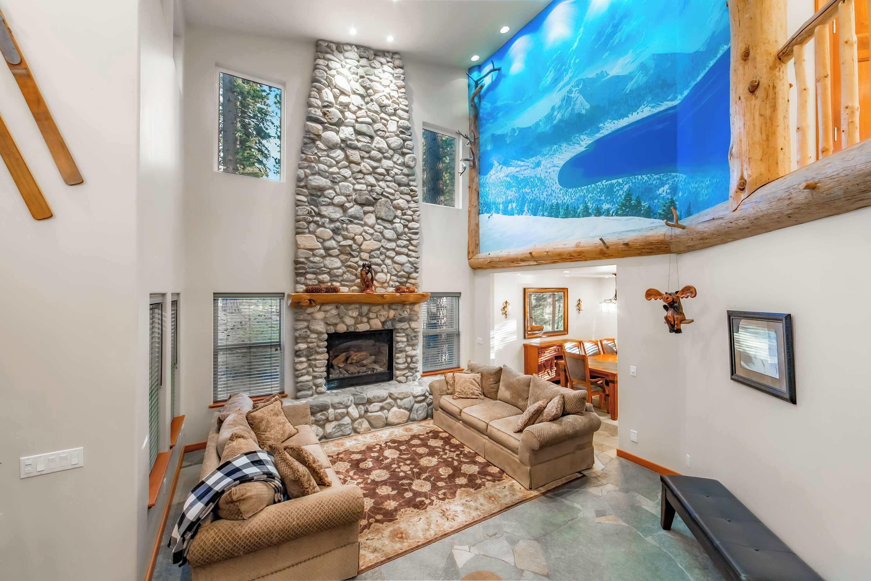 TV, fireplace, stereo
