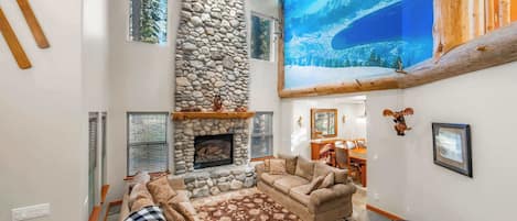 TV, fireplace, stereo
