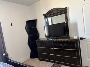 Interior - Long or Short Term corporate housing in a quiet area with view of Winnemucca. (Winnemucca)
