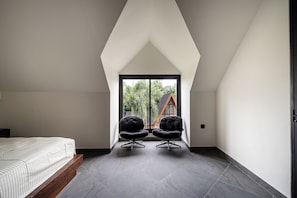 Vila superluxo, sacada, vista para o jardim | Roupas de cama premium, berços (sobretaxa), Wi-Fi de cortesia