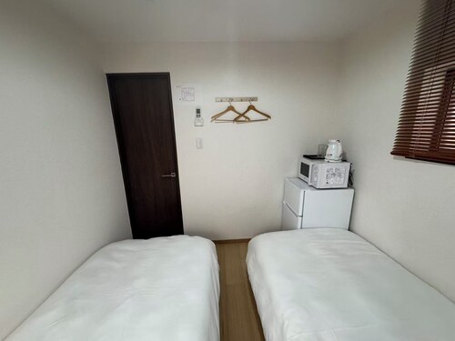 KIX Nest - Hostel