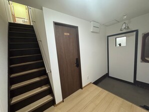 Interior - KIX Nest (Izumisano City)