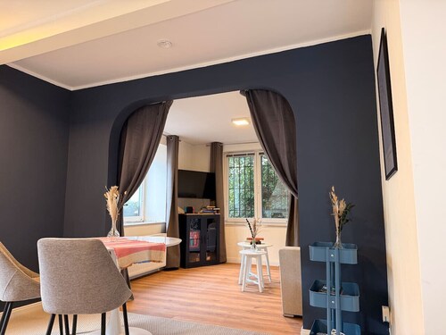 Royal Blue Residence – Elegant, Quiet & Exclusive