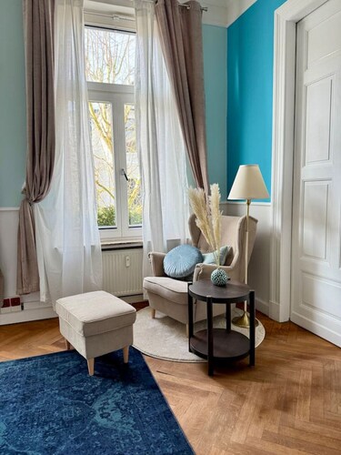 Luxury 5BR City Villa | Chic & Spacious | Families