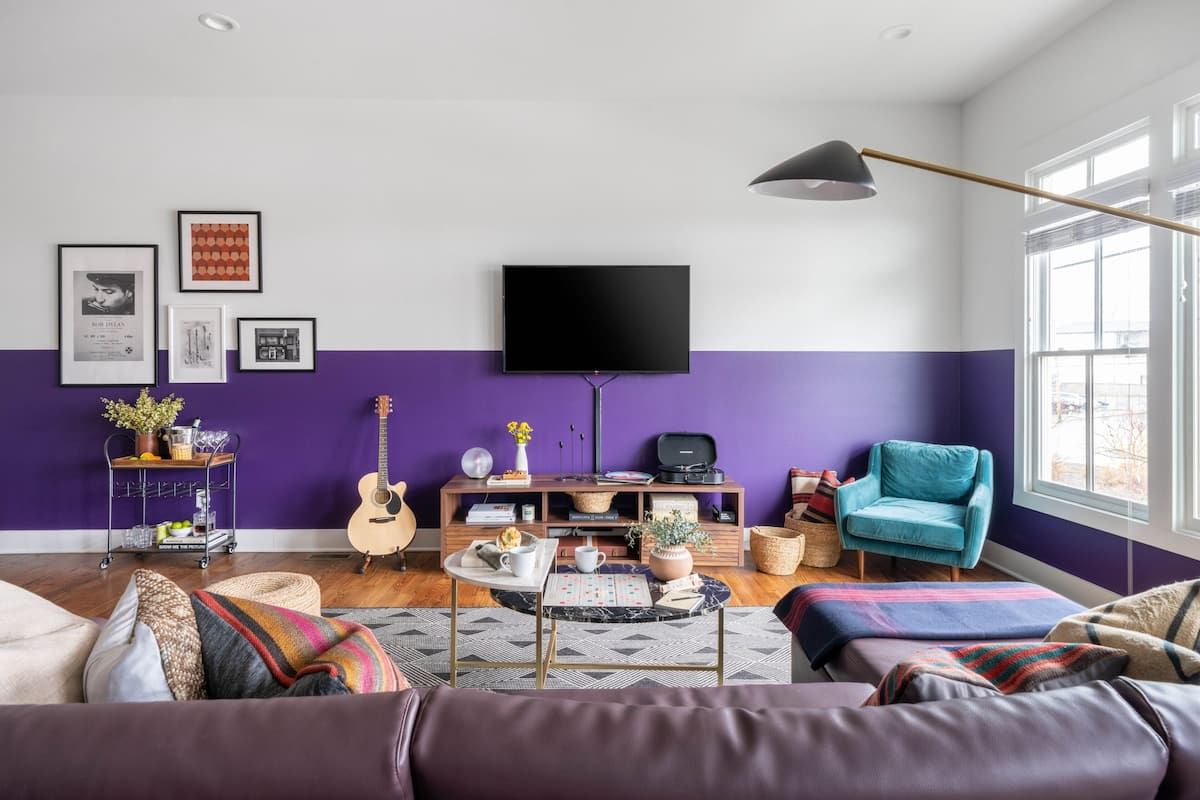 Cortinas blackout, tabla de planchar con plancha y wifi gratis