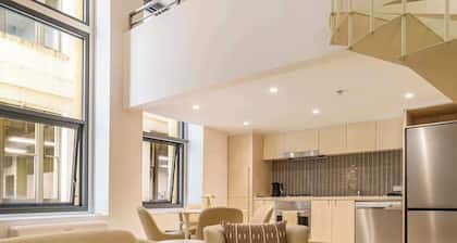 Luxuria Apartments - Degraves Place