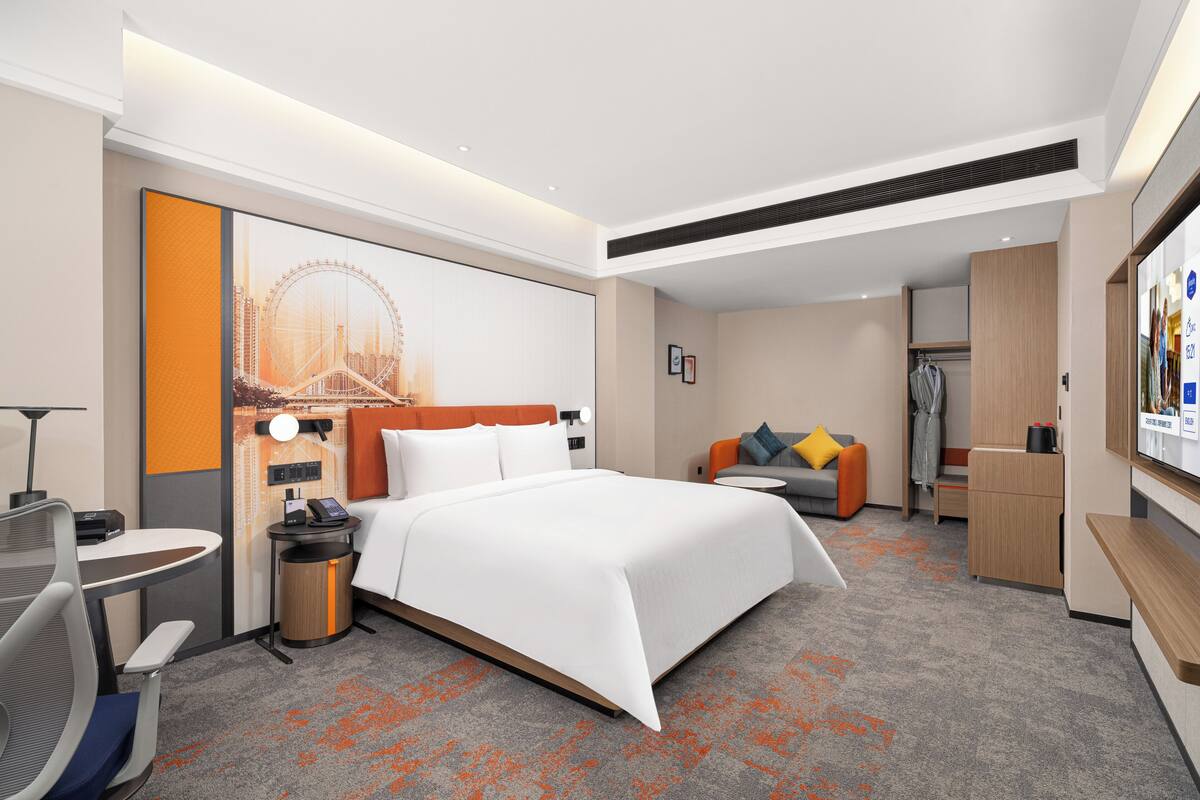 Luxury Double Room Single Use, City View | Down duvets, desk, laptop workspace, blackout curtains