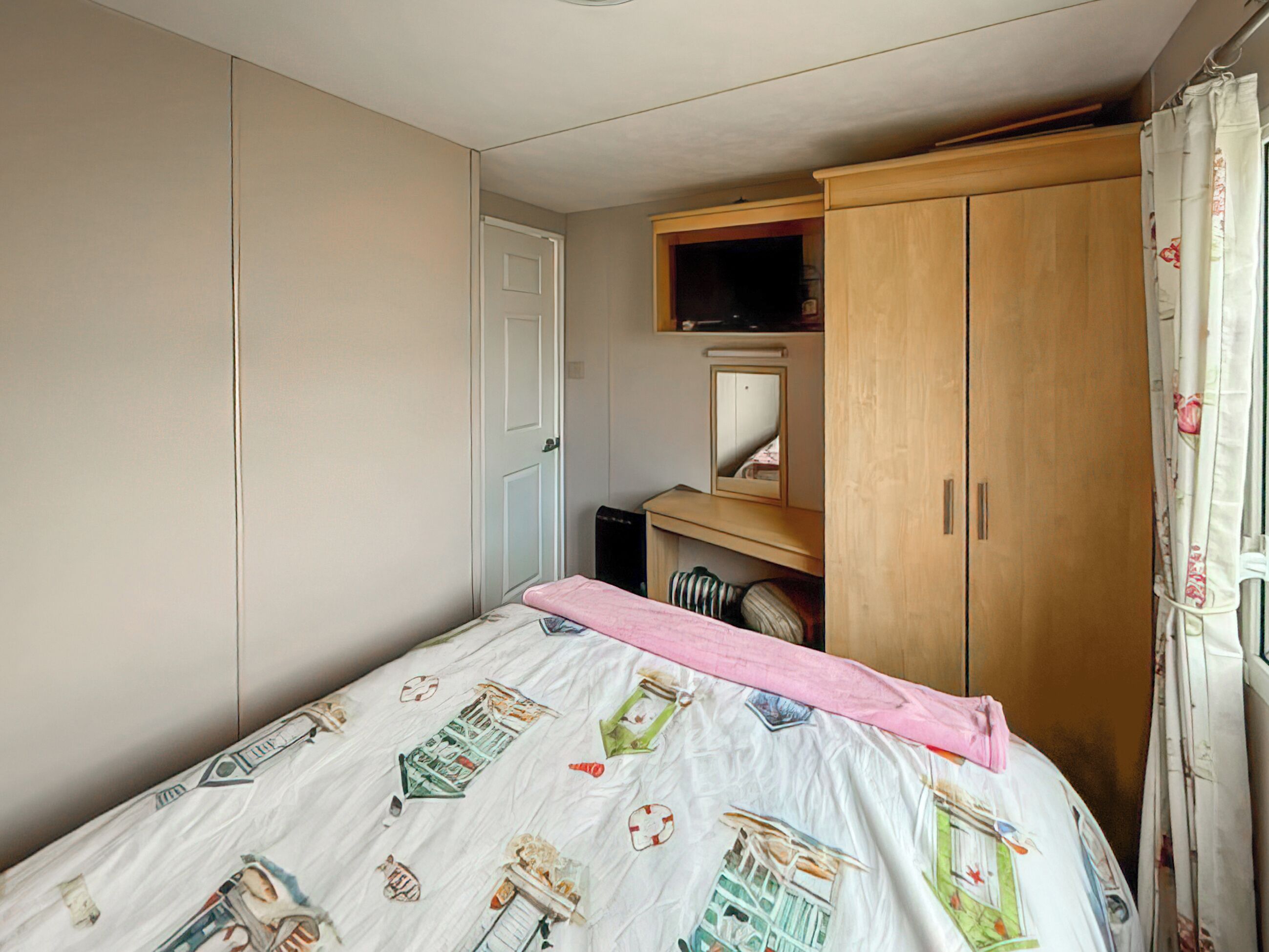 3 quartos, Wi-Fi de cortesia, roupa de cama