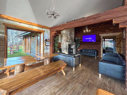 Bellstane Chalet - UKC9440