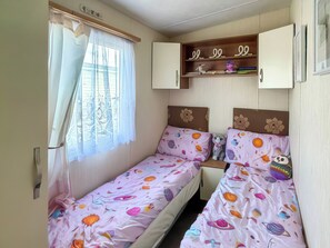 Free WiFi - 3 bedroom accommodation in Towyn (Towyn)