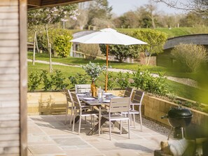 Outdoor dining - 3 bedroom accommodation in Near Richmond (Near Richmond)